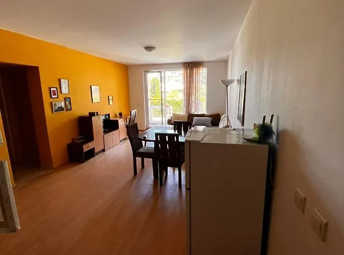 Sozopolis Hills - B1 - 3-room - 10 Min From The アパート